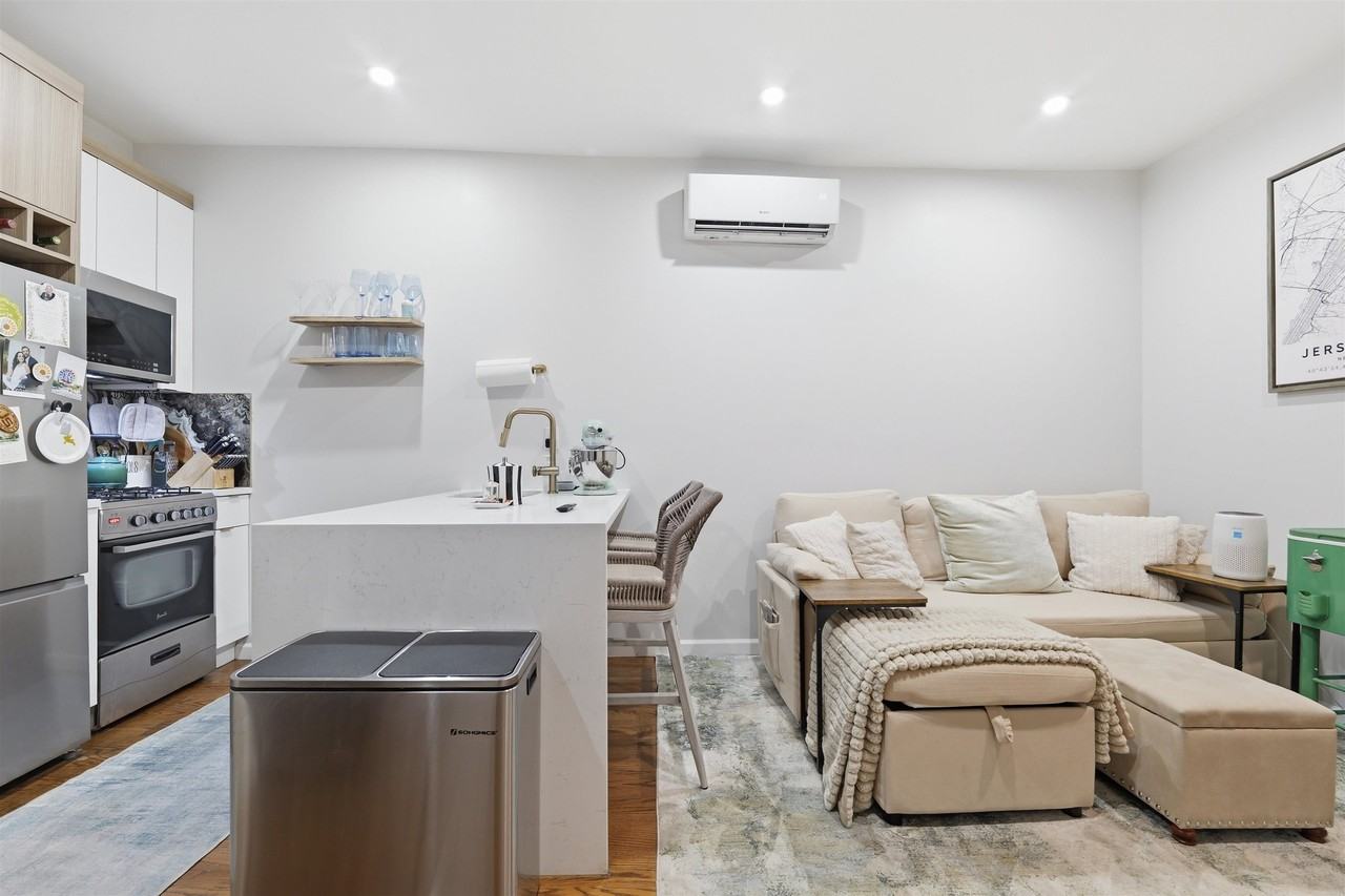 335 5th St #1 - Photo 5 of 15
