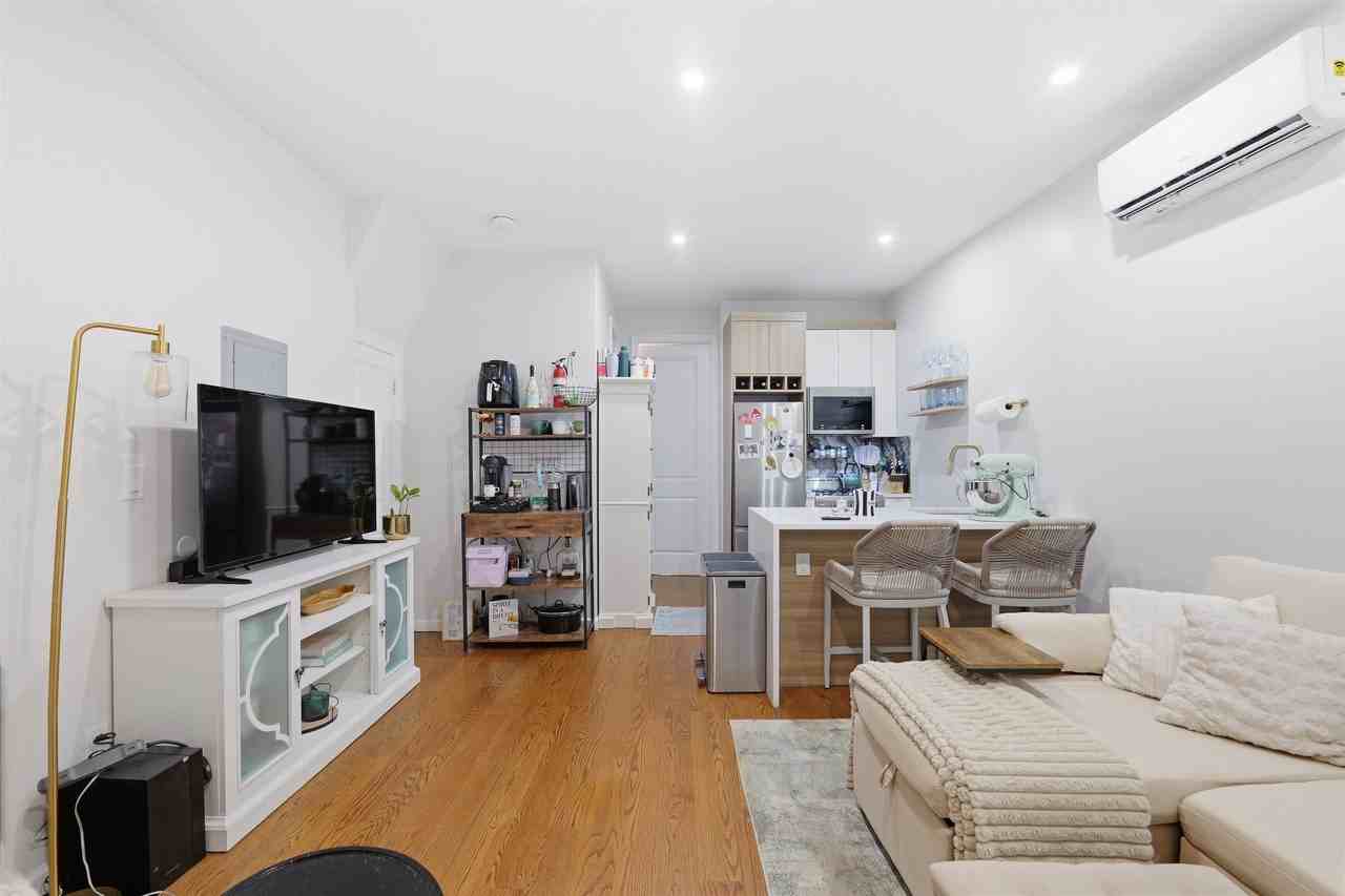 335 5th St #1 - Photo 6 of 15