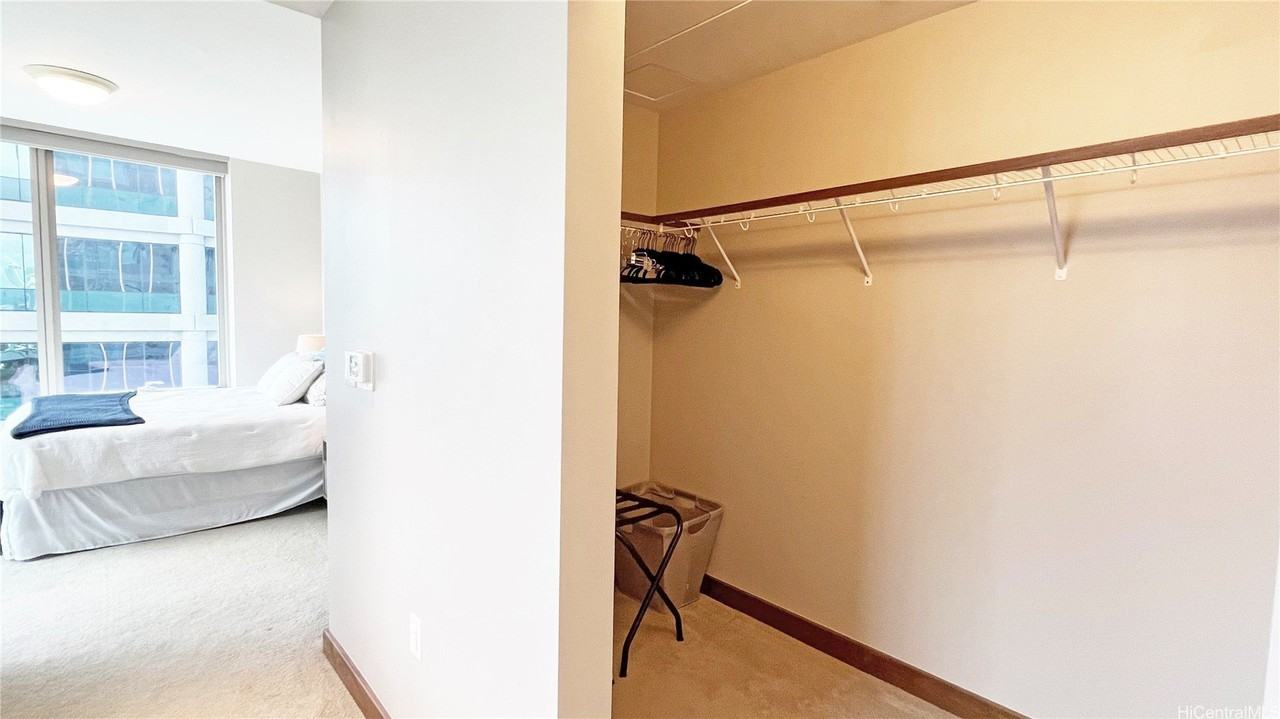 1555 Kapiolani Blvd #910 - Photo 7 of 25