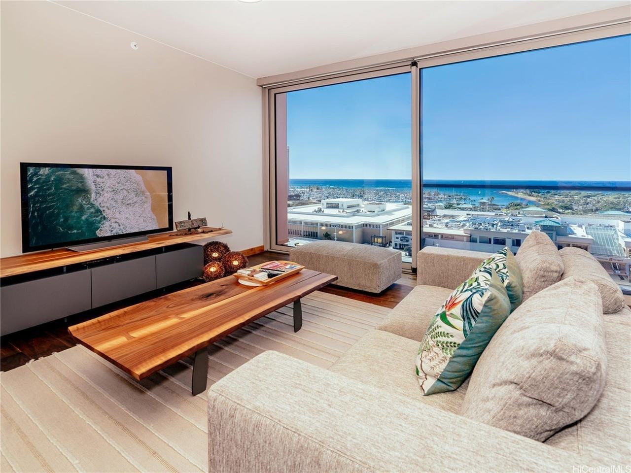 1555 Kapiolani Blvd #1307 - Photo 4 of 25