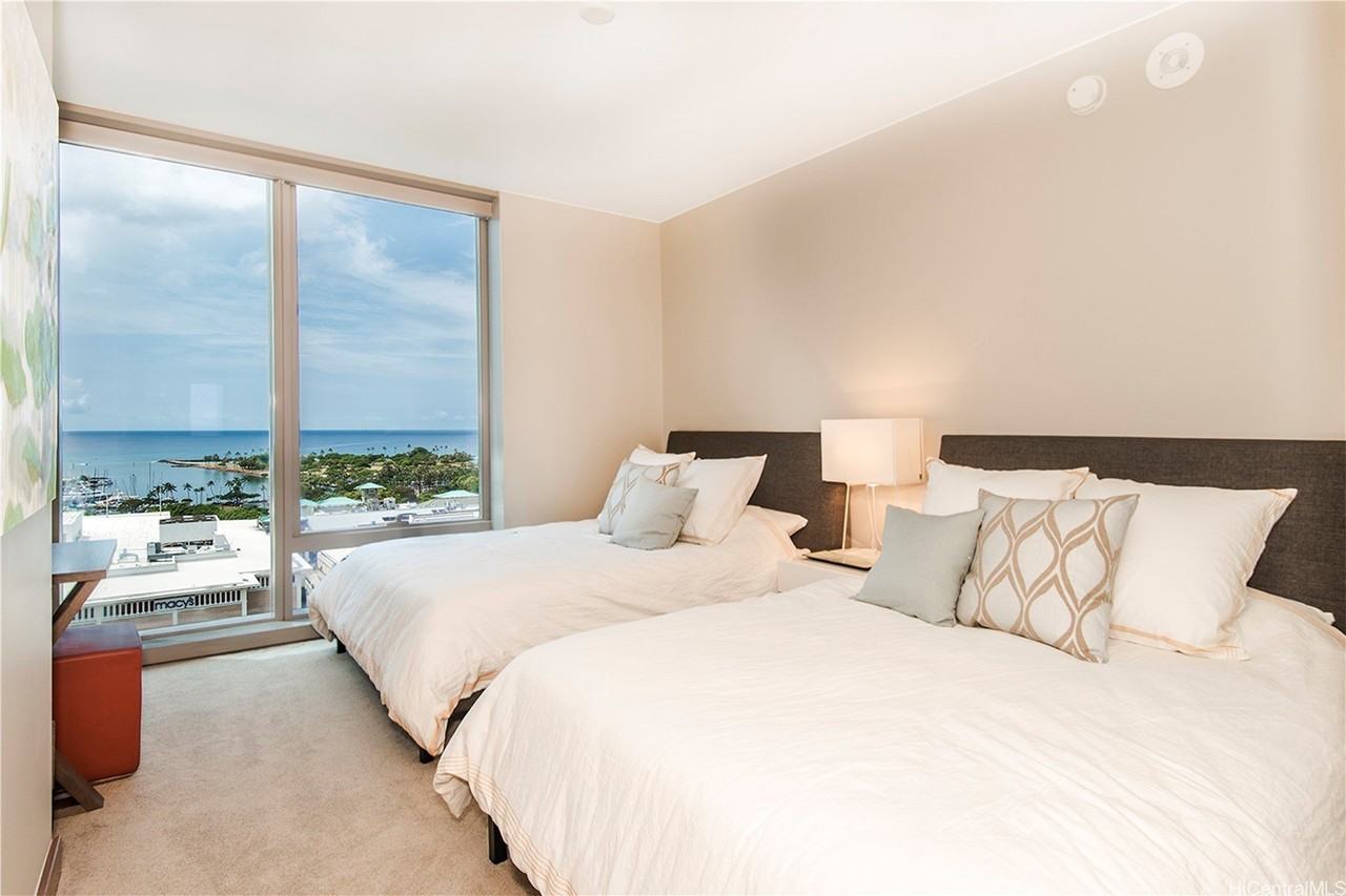1555 Kapiolani Blvd #1408 - Photo 6 of 25