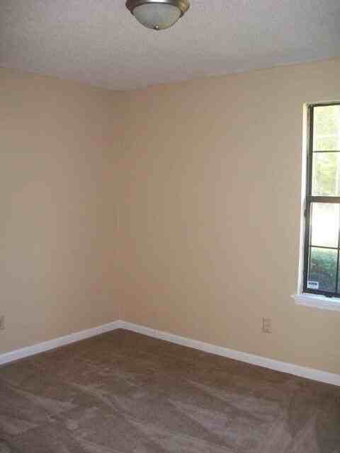 2625 Crosscreek Rd - Photo 5 of 7