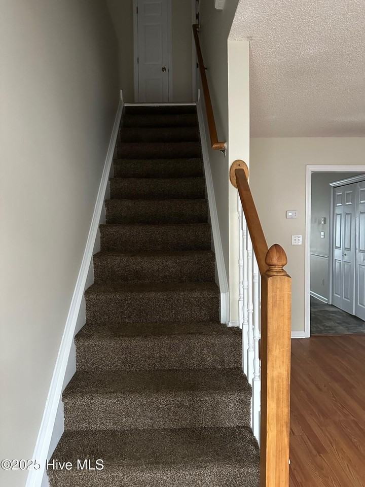 3827 Sterling Pointe Dr #TT1 - Photo 6 of 9