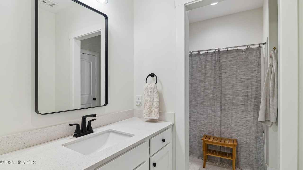 185 Canter Ln - Photo 6 of 35