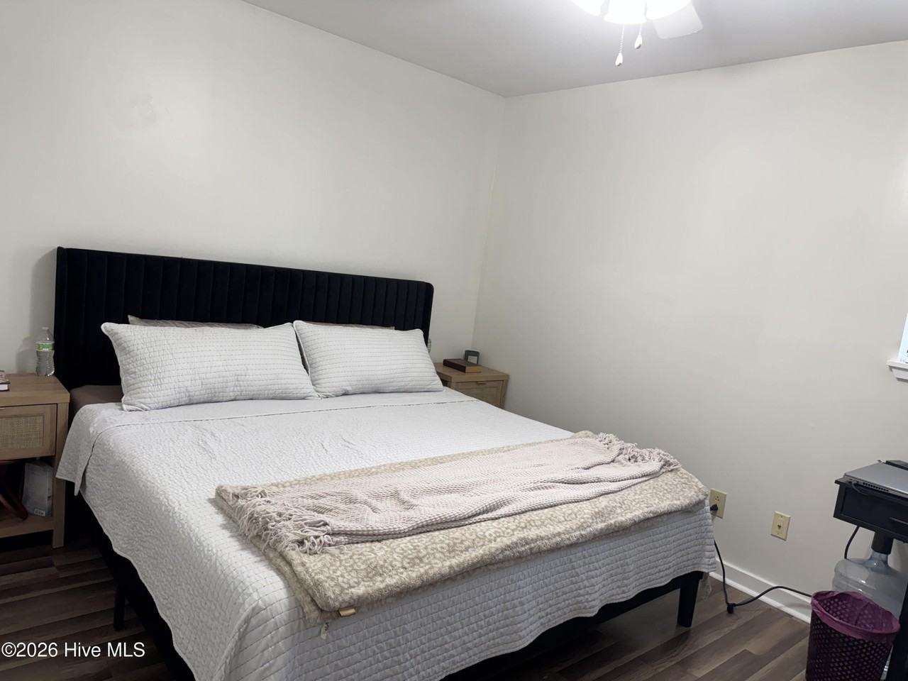 1517 College Way - Photo 3 of 16