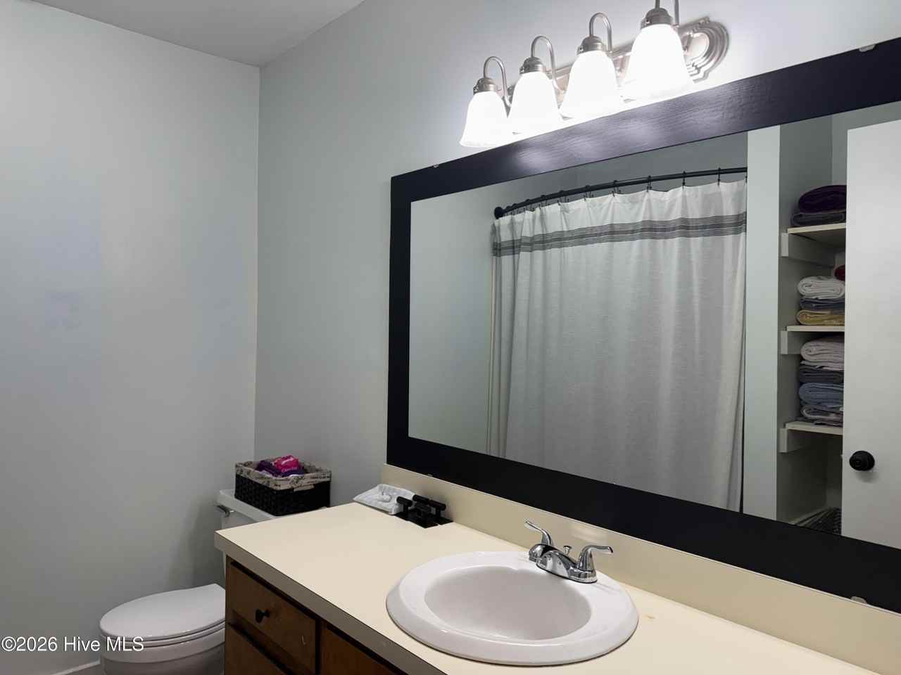 1517 College Way - Photo 5 of 16