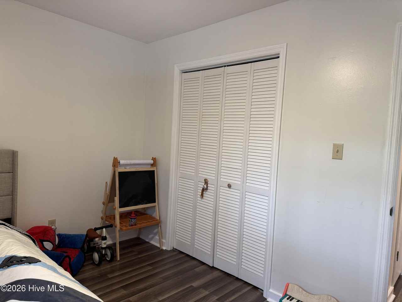 1517 College Way - Photo 7 of 16