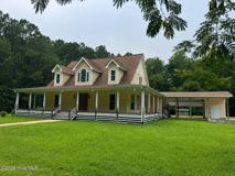 748 Alligator Creek Rd - Photo 1 of 1