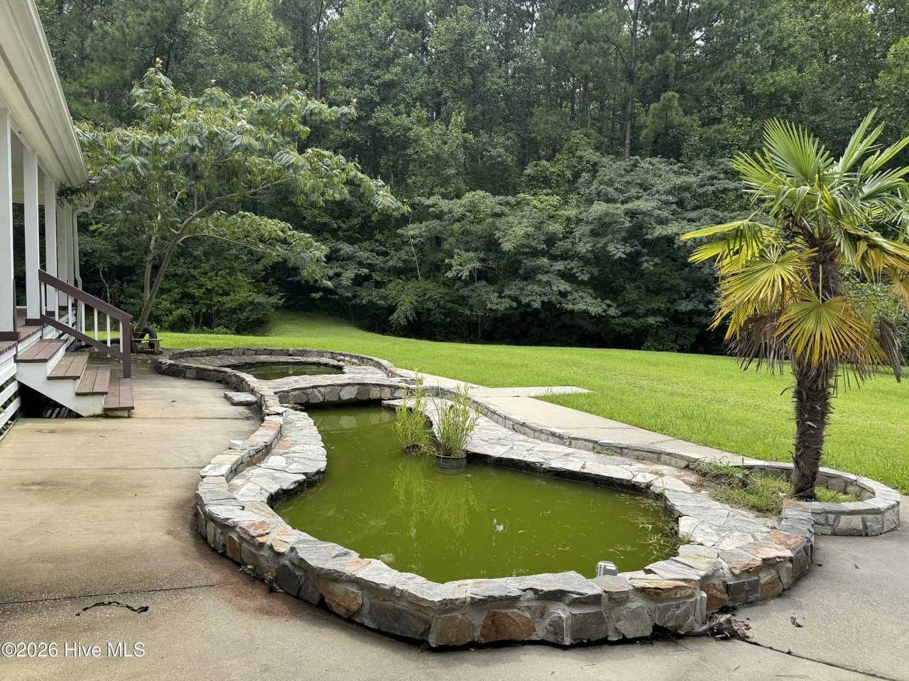 748 Alligator Creek Rd - Photo 5 of 5