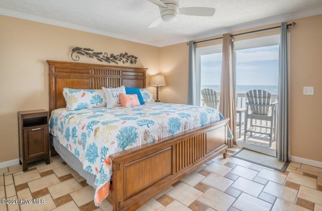 2116 Surfrider Ct #C - Photo 5 of 48