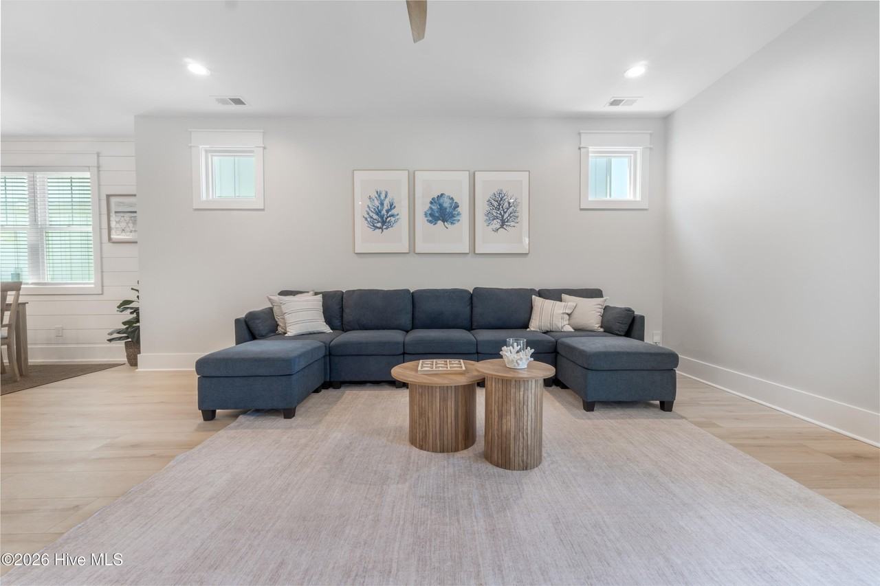 207 Spartanburg Ave #2 - Photo 5 of 19