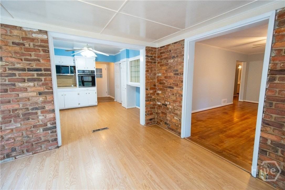 1005 College Station Rd - Photo 4 of 10