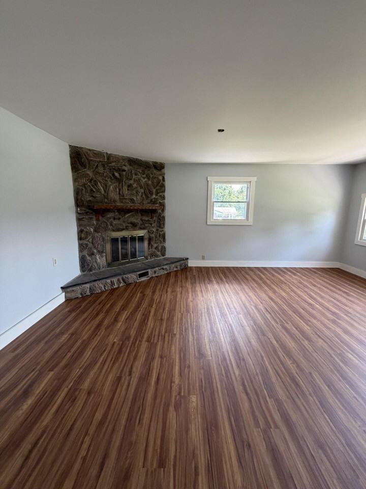 721 Wayland Dr - Photo 3 of 39