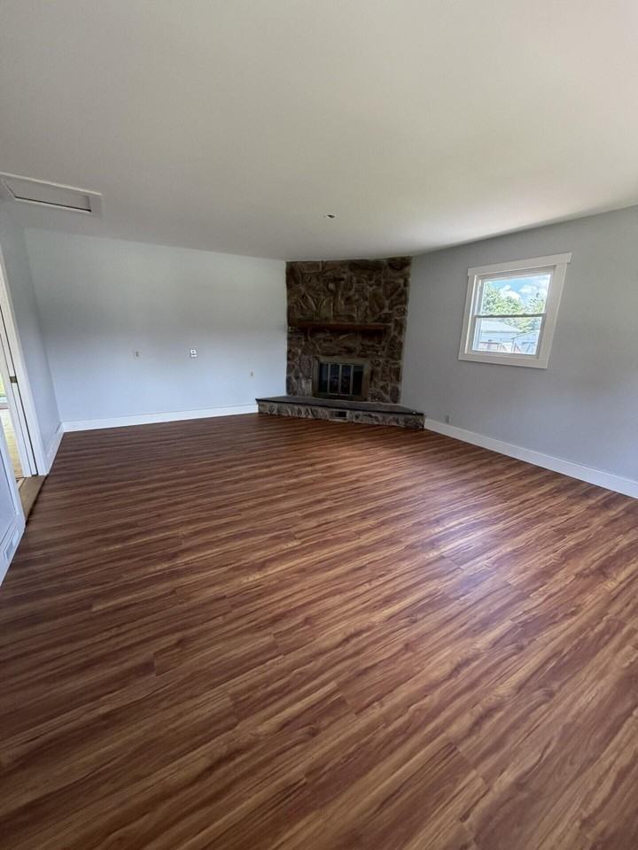 721 Wayland Dr - Photo 4 of 39
