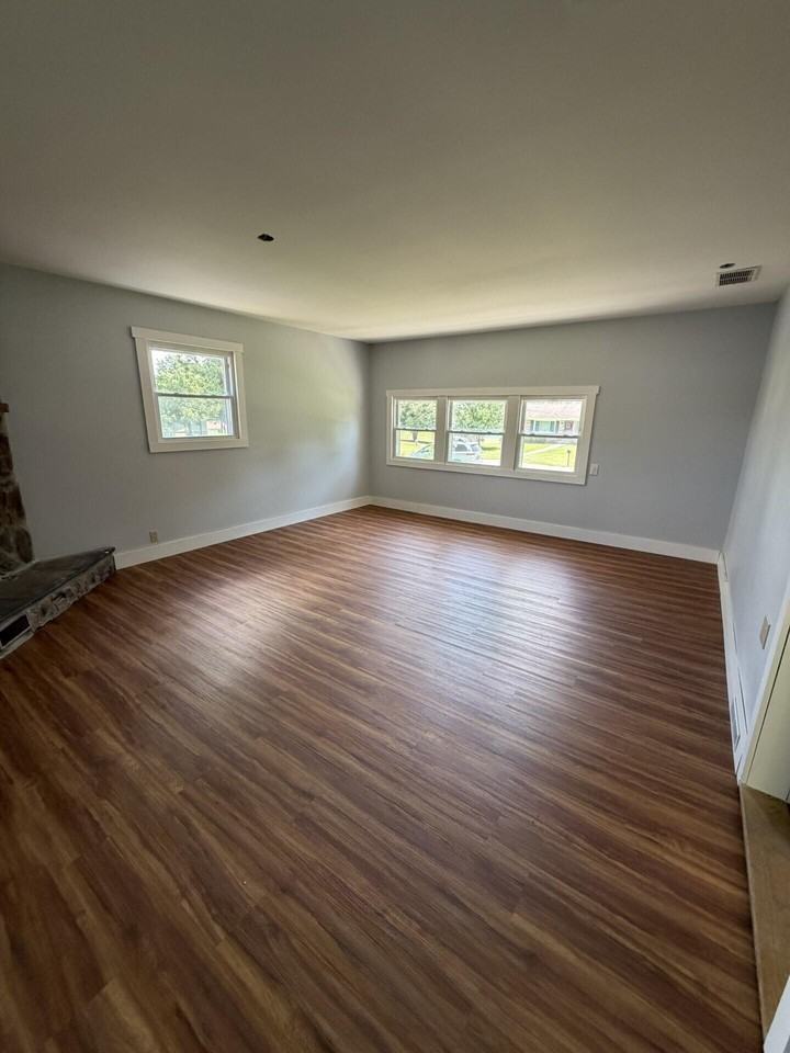 721 Wayland Dr - Photo 5 of 39