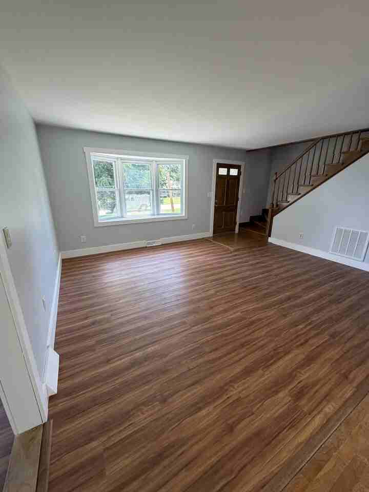 721 Wayland Dr - Photo 7 of 39