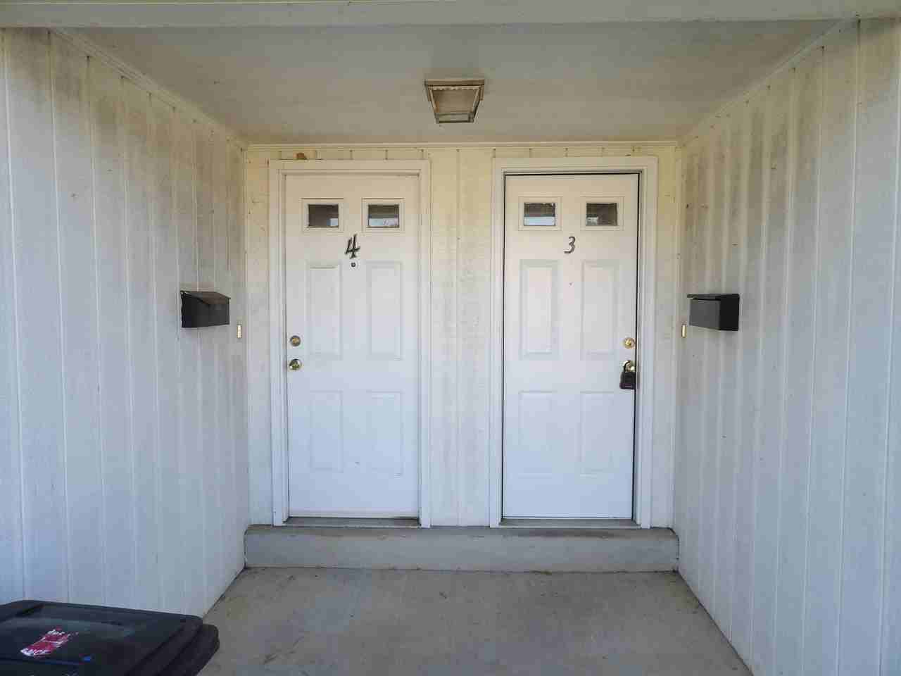 75 Ashwood Ct #3 - Photo 3 of 42