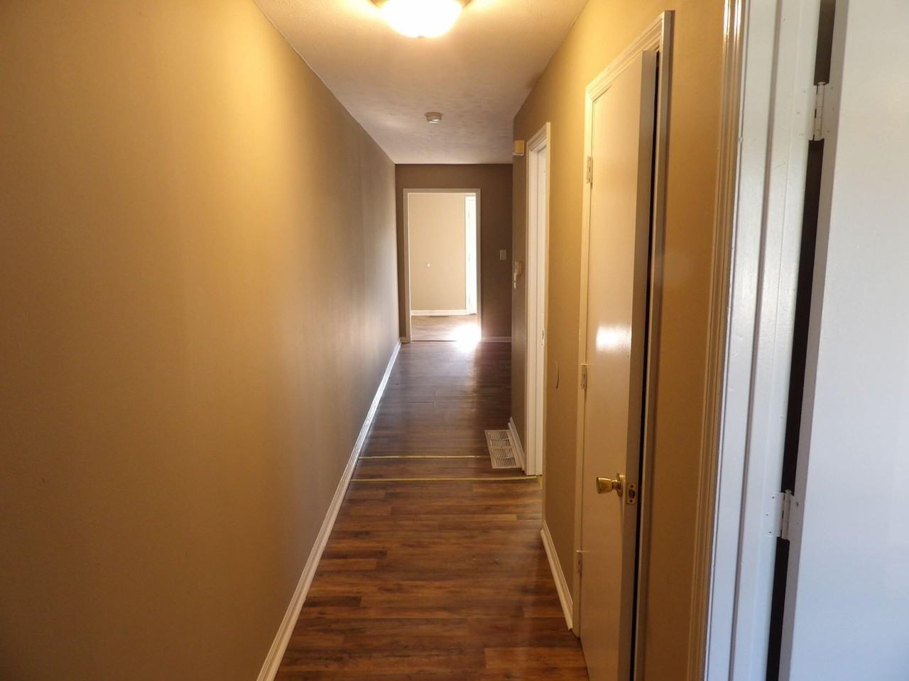75 Ashwood Ct #3 - Photo 6 of 42