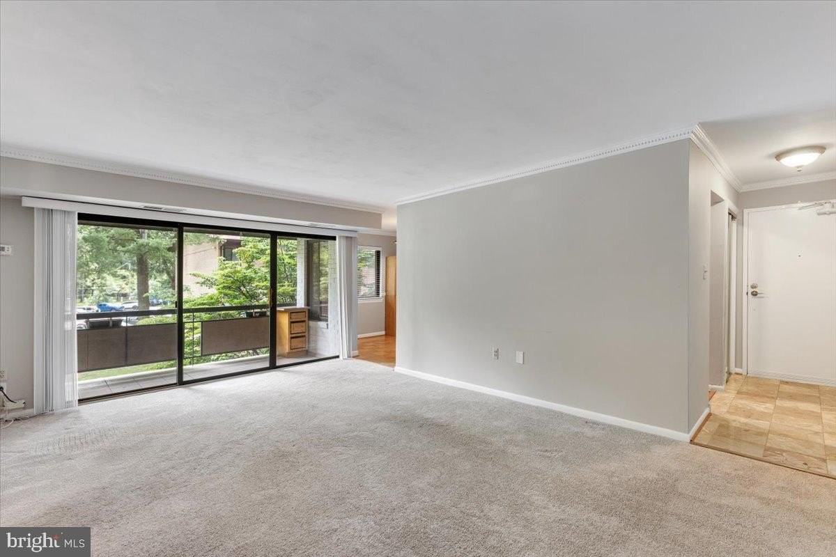2844 Dover Ln - Photo 6 of 22