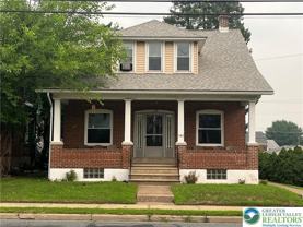 543 W Emaus Ave - Photo 1 of 1