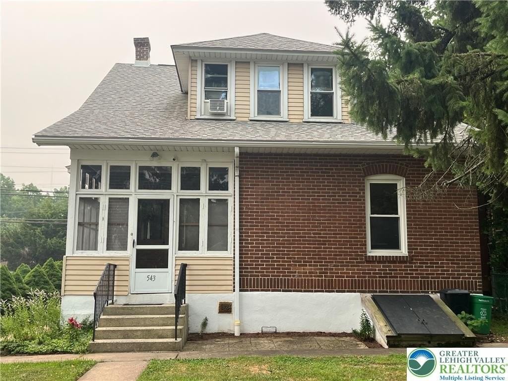 543 W Emaus Ave - Photo 3 of 50
