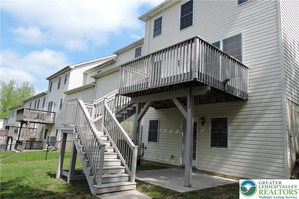 107 Highlands Blvd - Photo 3 of 21