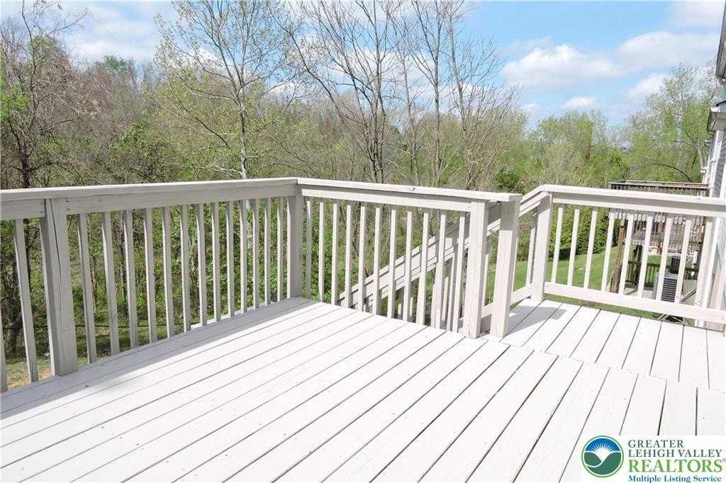 107 Highlands Blvd - Photo 4 of 21