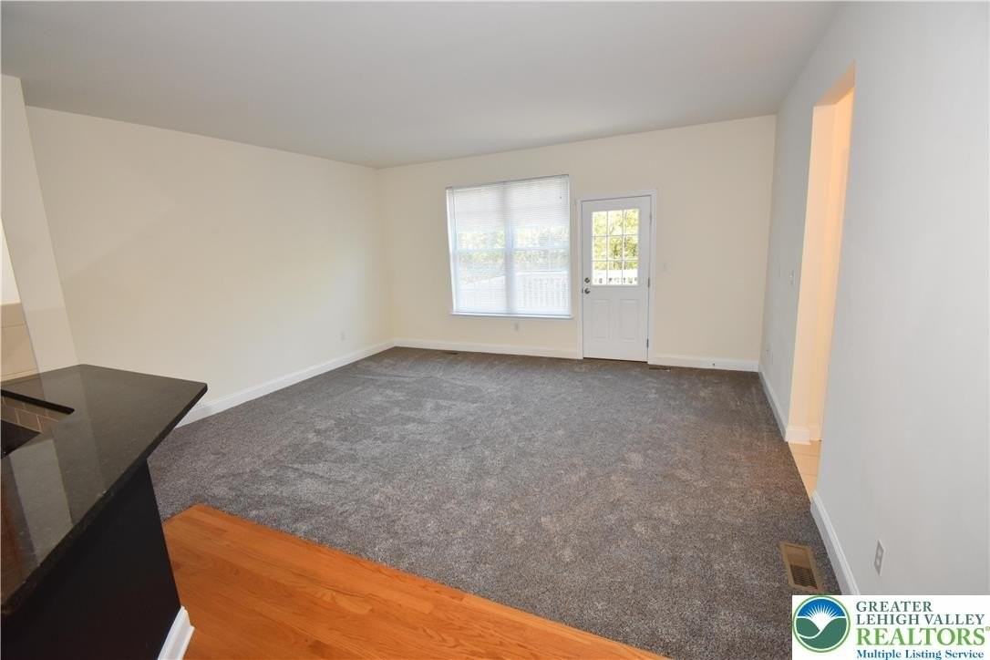 107 Highlands Blvd - Photo 6 of 21