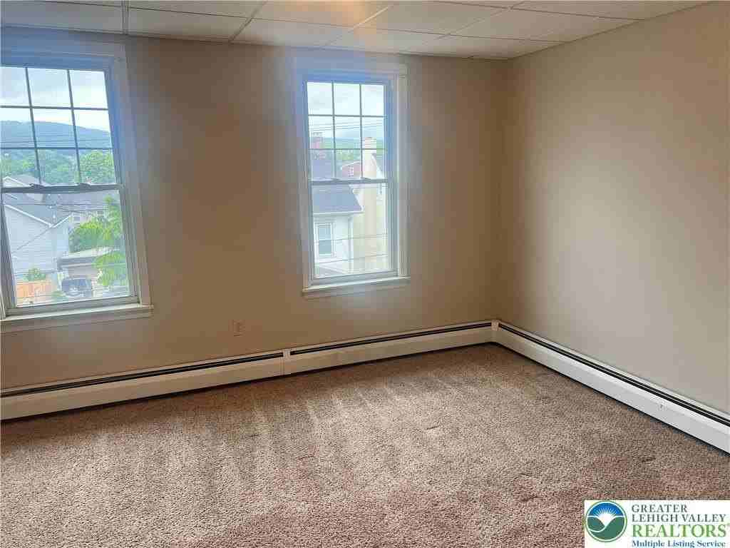 402 Prospect Ave #W3 - Photo 4 of 10