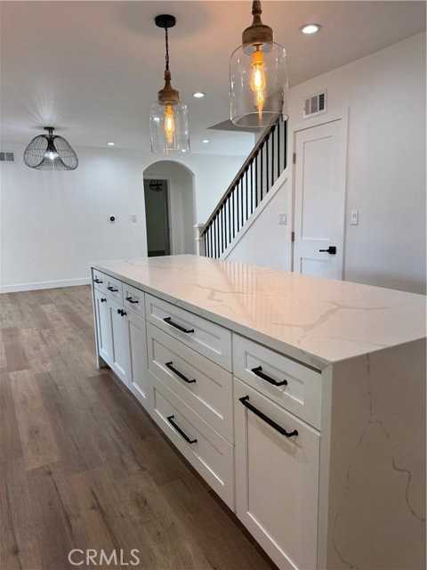 380 Mira Loma Pl - Photo 3 of 8