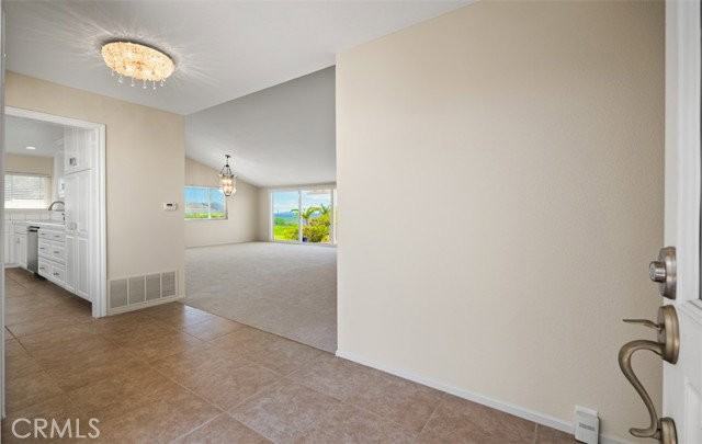 22821 Mariano Dr - Photo 5 of 8