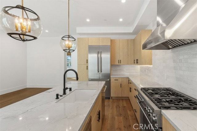 515 Jasmine Ave #1-2 - Photo 5 of 7