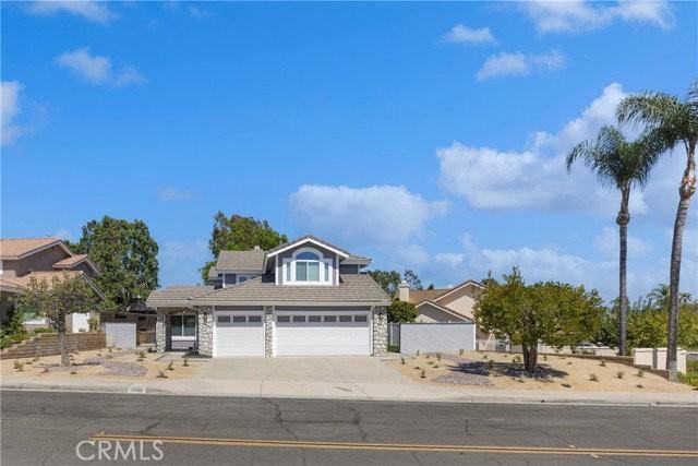 5700 Scotch Pine Rdg - Photo 2 of 8