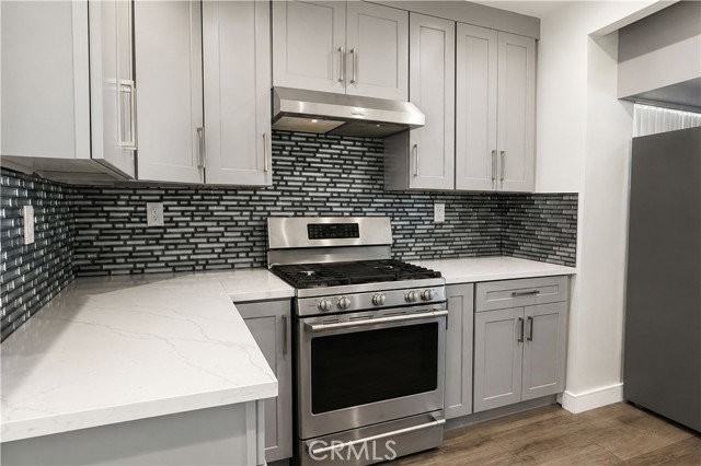 2431 N Lamer St - Photo 4 of 8