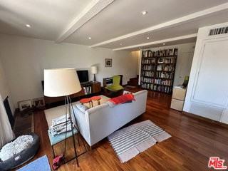 2508 Arizona Ave #4 - Photo 3 of 8