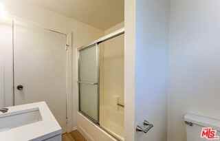 2713 3rd St #E - Photo 5 of 8