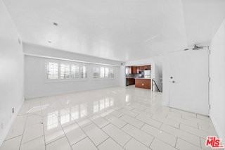 148 S Reeves Dr #4 - Photo 5 of 8