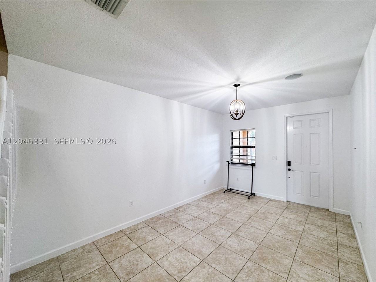 3740 Ne 3rd Ct - Photo 6 of 44