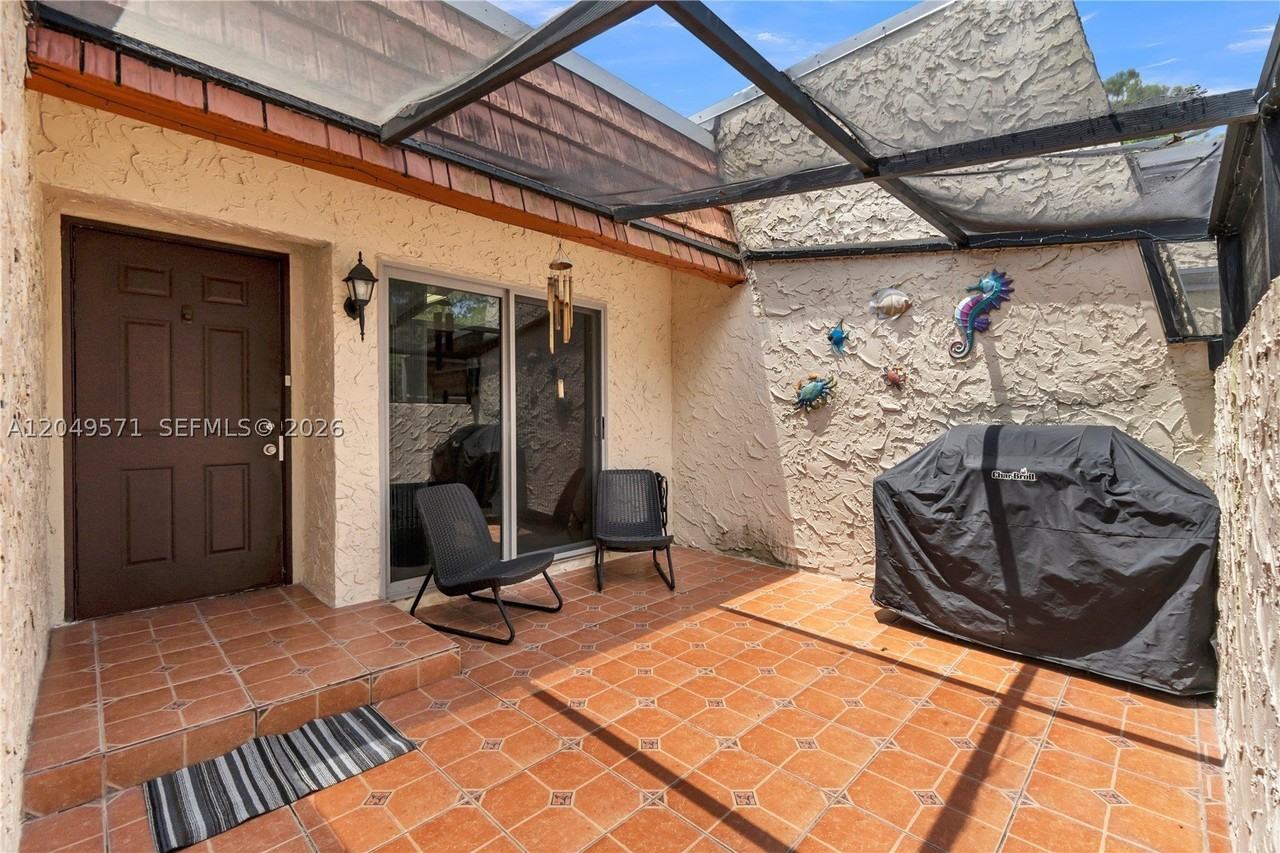 9820 Nw 65th Ct #B13 - Photo 3 of 45