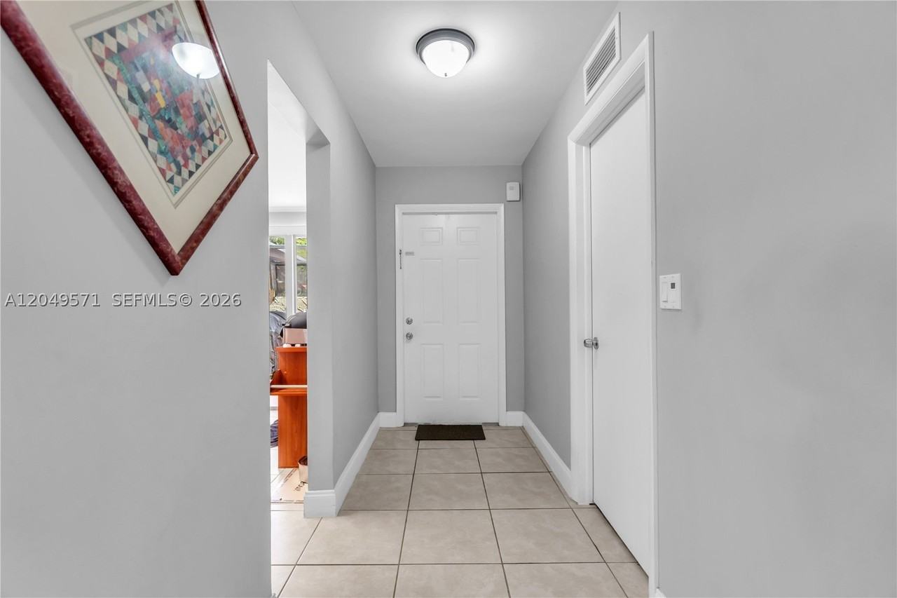 9820 Nw 65th Ct #B13 - Photo 6 of 45