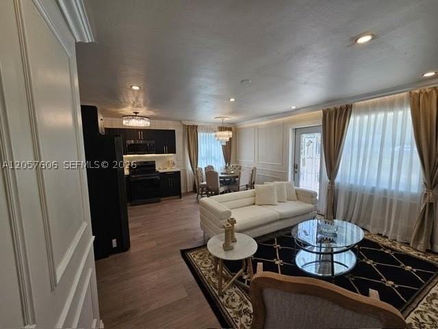 611 Ne 14th Ct #611 - Photo 5 of 37
