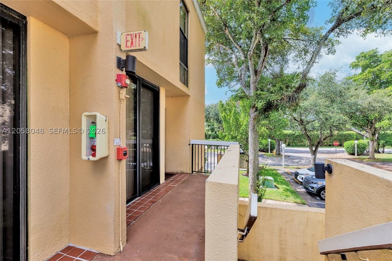 2930 Sw 87th Ter #1814 - Photo 4 of 39