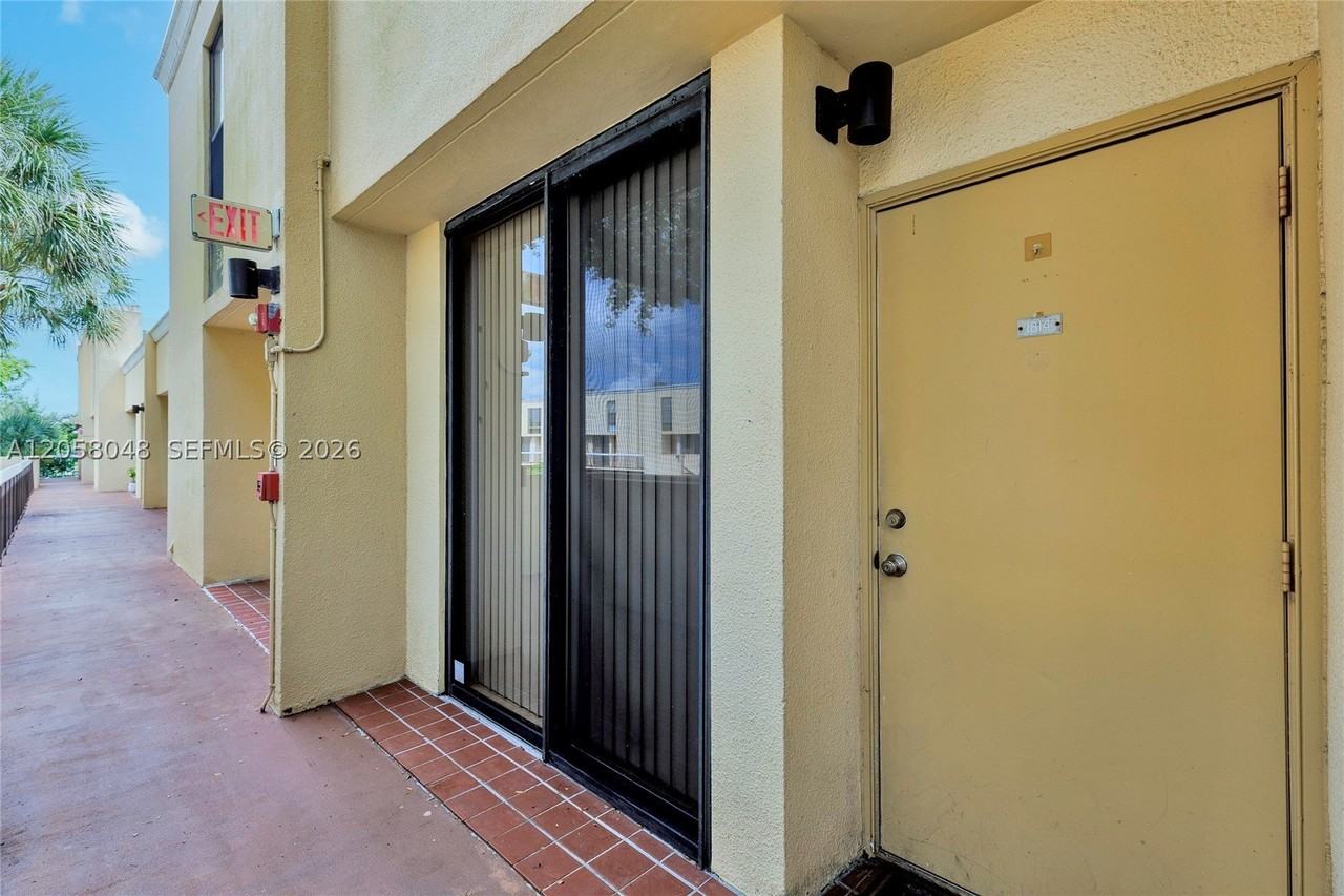 2930 Sw 87th Ter #1814 - Photo 5 of 39
