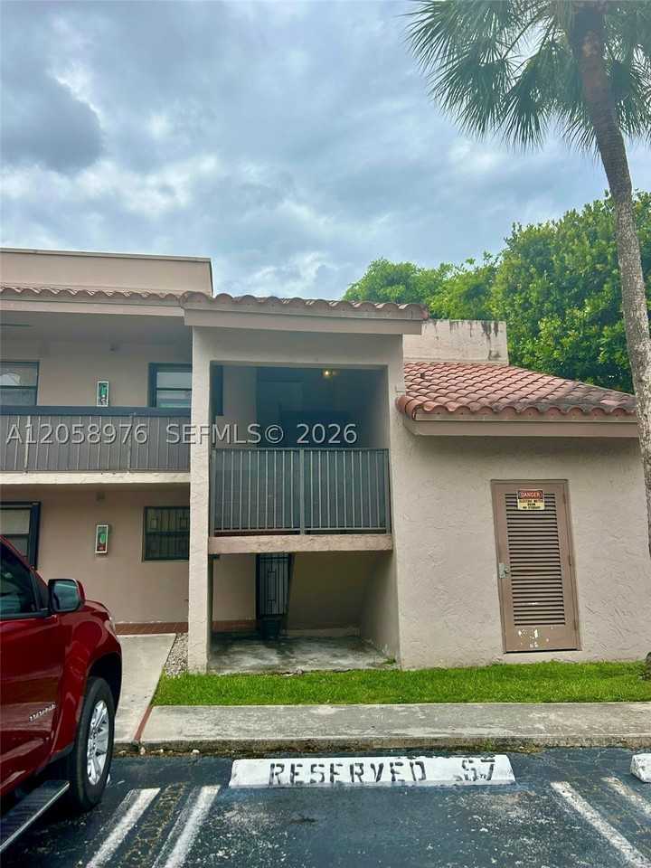 210 W Park Dr #201-2