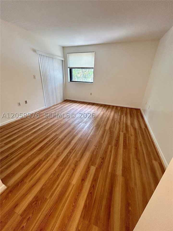 210 W Park Dr #201-2 - Photo 6 of 11