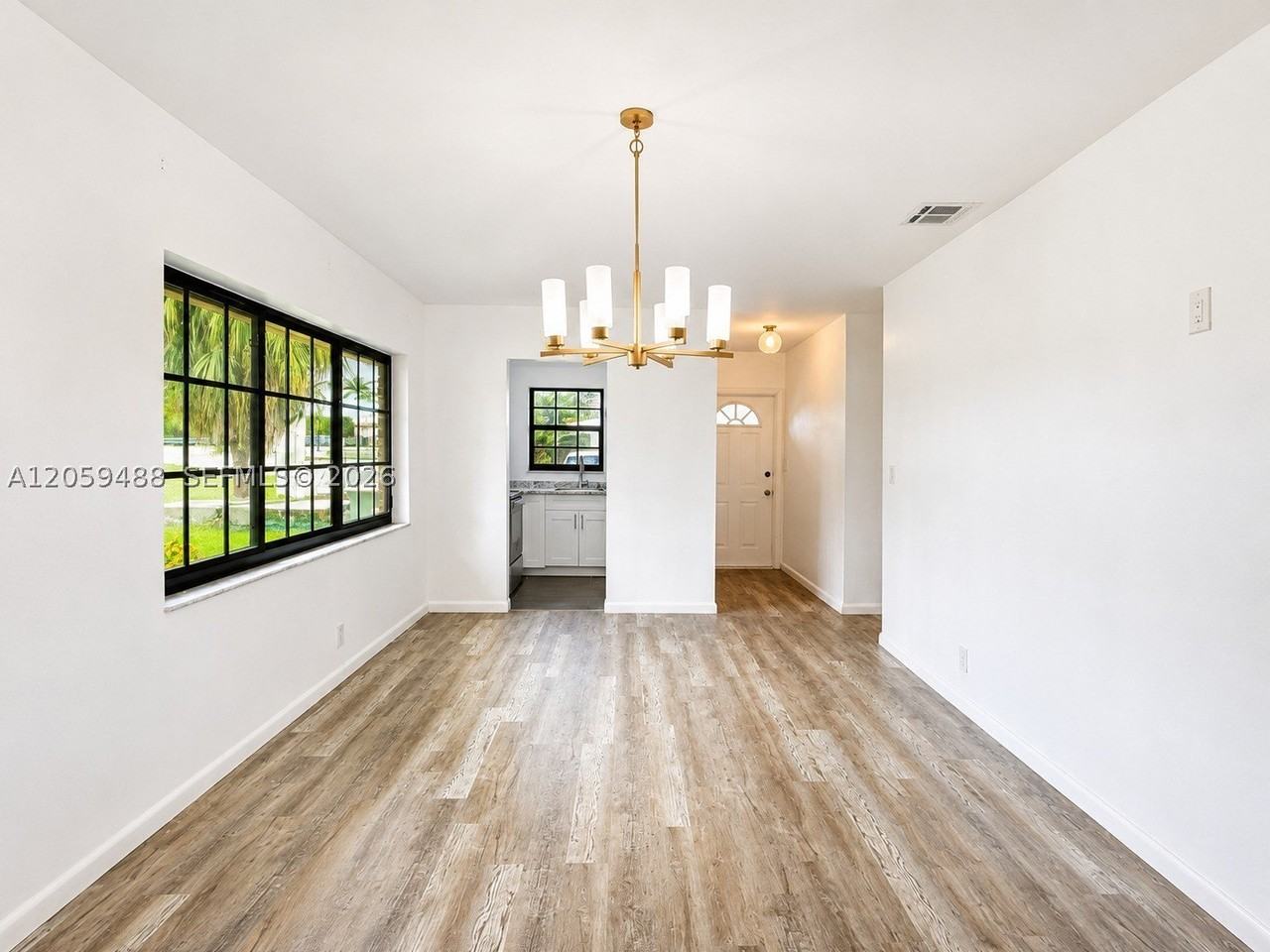 2401 Nw 52nd St - Photo 7 of 18
