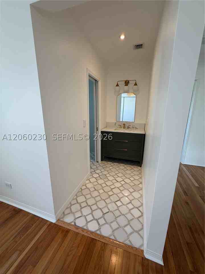 5171 Sw 6th St - Photo 7 of 23