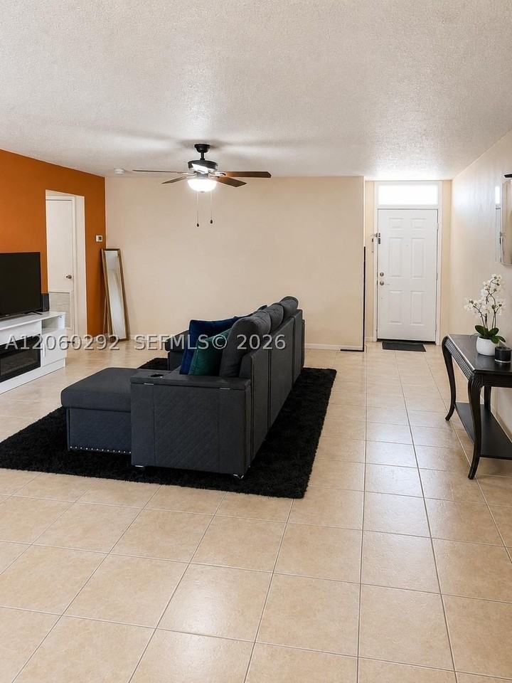 9568 Sw 1st Ct #7F - Photo 5 of 22