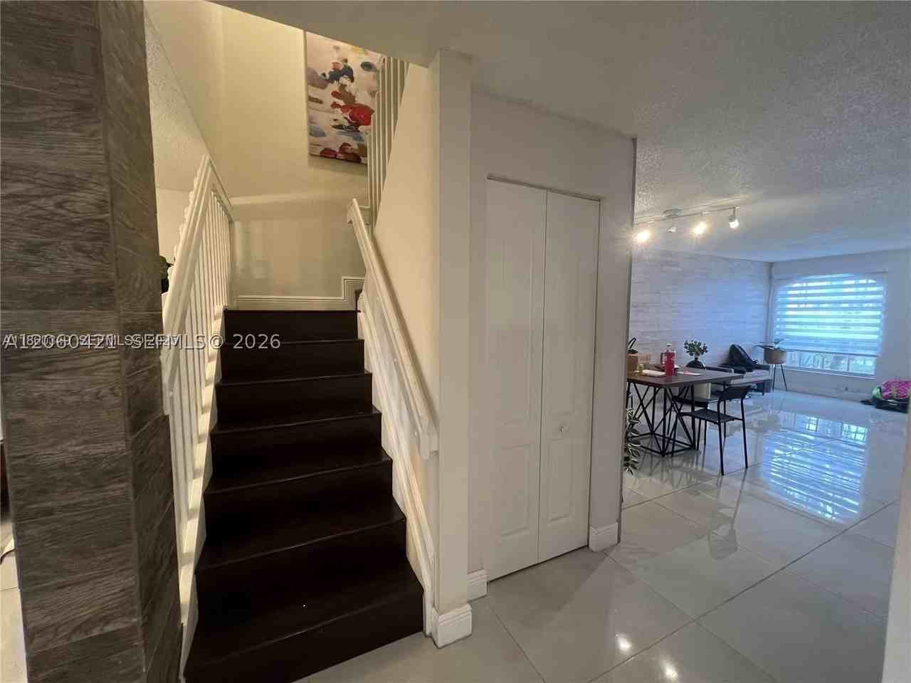 11612 Nw 50th Ter #11612 - Photo 6 of 20