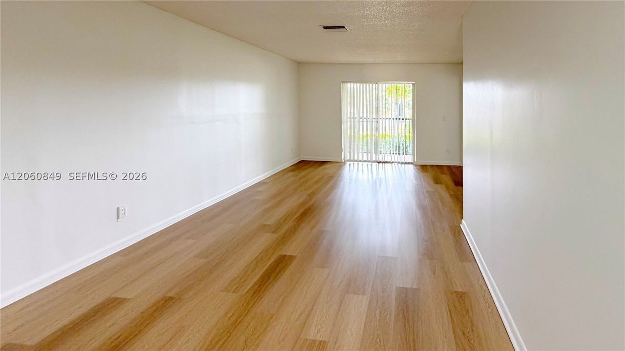 753 Nw 103rd Ter #202 - Photo 7 of 13
